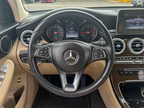 Used 2017 Mercedes-Benz GLC 300 image 27