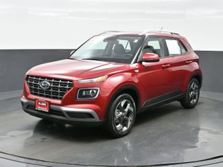 Used 2025 Hyundai Venue Limited video 2