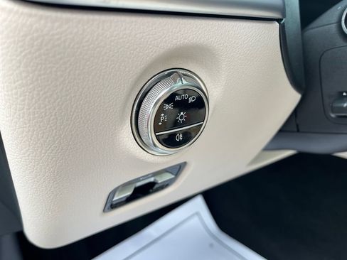 Certified 2026 Mercedes-Benz C 300 4MATIC Sedan image 21
