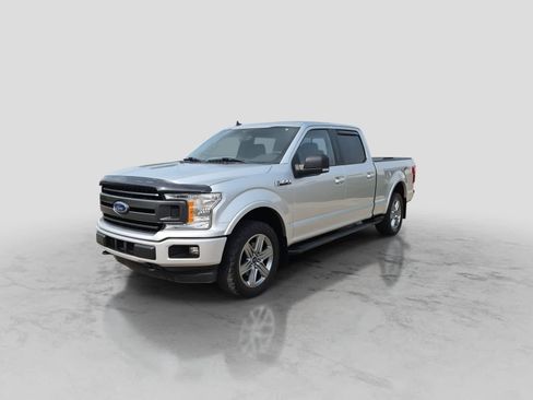Used 2019 Ford F150 XLT w/ Equipment Group 302A Luxury AWD/4WD image 4