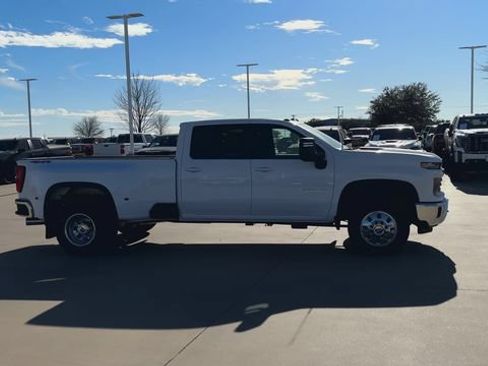 New 2026 Chevrolet Silverado 3500 LT w/ Safety Package AWD/4WD image 2