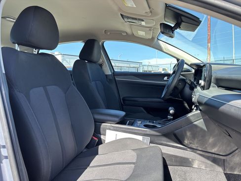Used 2022 Kia K5 LXS FWD image 23