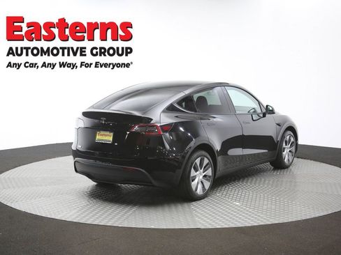 Used 2021 Tesla Model Y Long Range AWD/4WD image 35