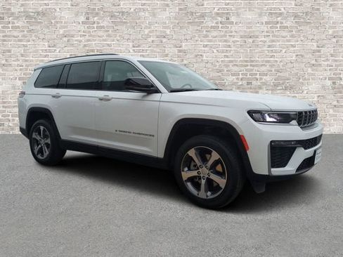 New 2026 Jeep Grand Cherokee L Limited w/ Trailer Tow Package AWD/4WD image 1