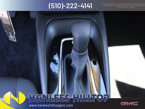 Used 2025 Toyota Corolla LE FWD image 19
