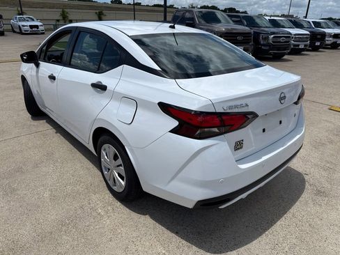 Used 2023 Nissan Versa S FWD image 8