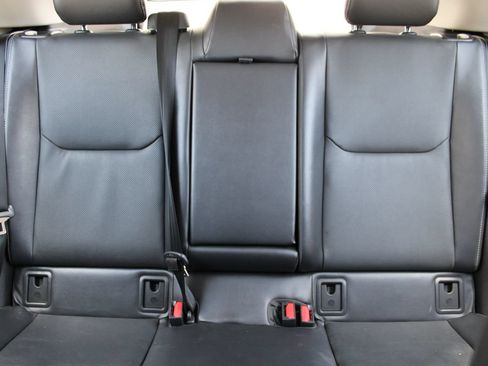 Used 2024 Toyota Prius XLE FWD image 12