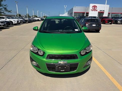 Used 2014 Chevrolet Sonic LT w/ LT Spring Promotional Package FWD image 2