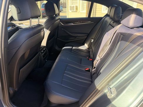 Used 2017 BMW 530i xDrive w/ Premium Package image 24