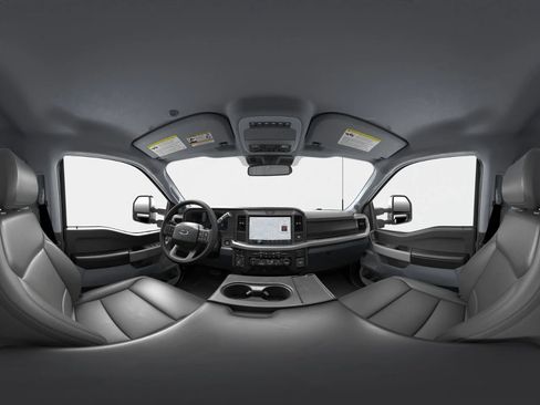 New 2026 Ford F250 XLT w/ XLT Premium Package AWD/4WD image 8