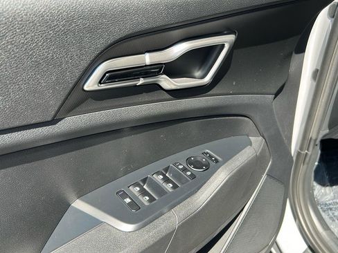 New 2026 Kia Sportage S image 17