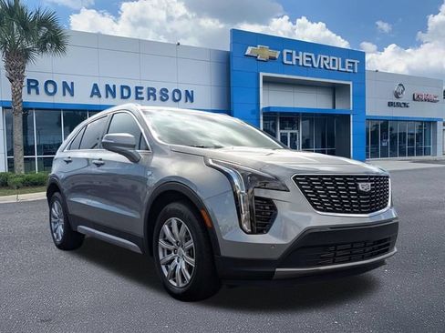 Used 2023 Cadillac XT4 Premium Luxury FWD image 1