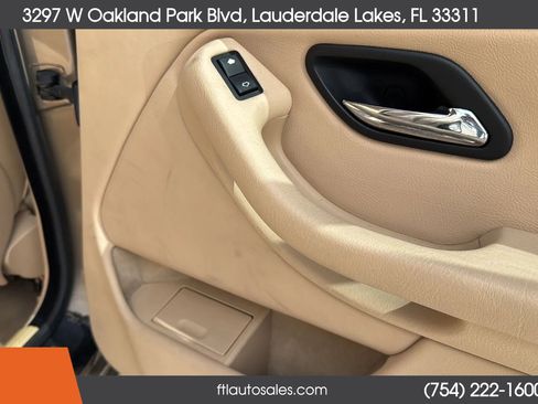 Used 2001 BMW 525i Sedan image 41