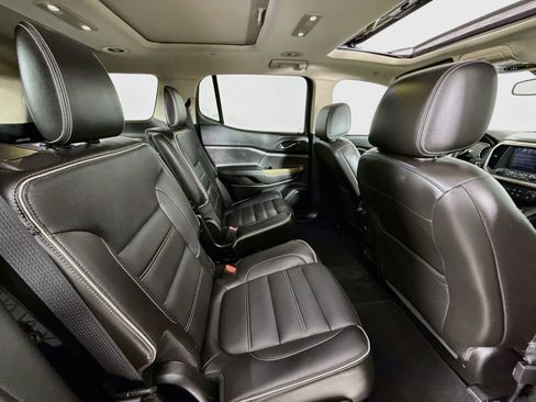 Used 2017 GMC Acadia Denali w/ Technology Package AWD/4WD image 30