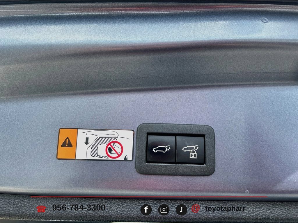 Used 2025 Toyota Corolla Cross AWD Hybrid w/ Convenience Package image 36