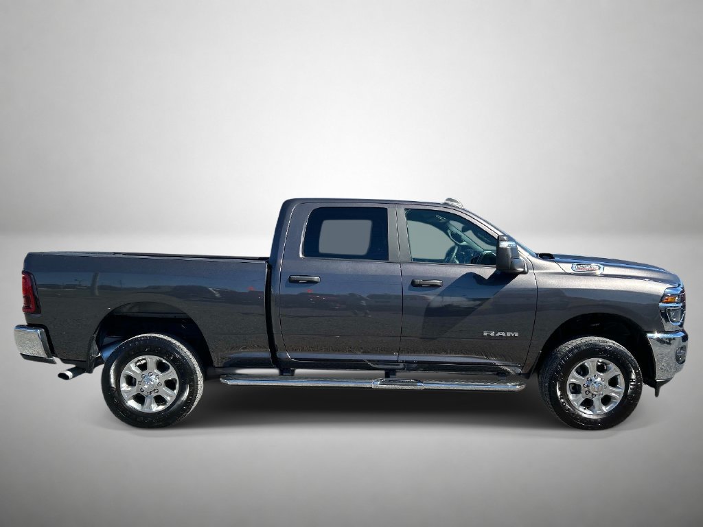 Used 2026 RAM 2500 Big Horn AWD/4WD image 2