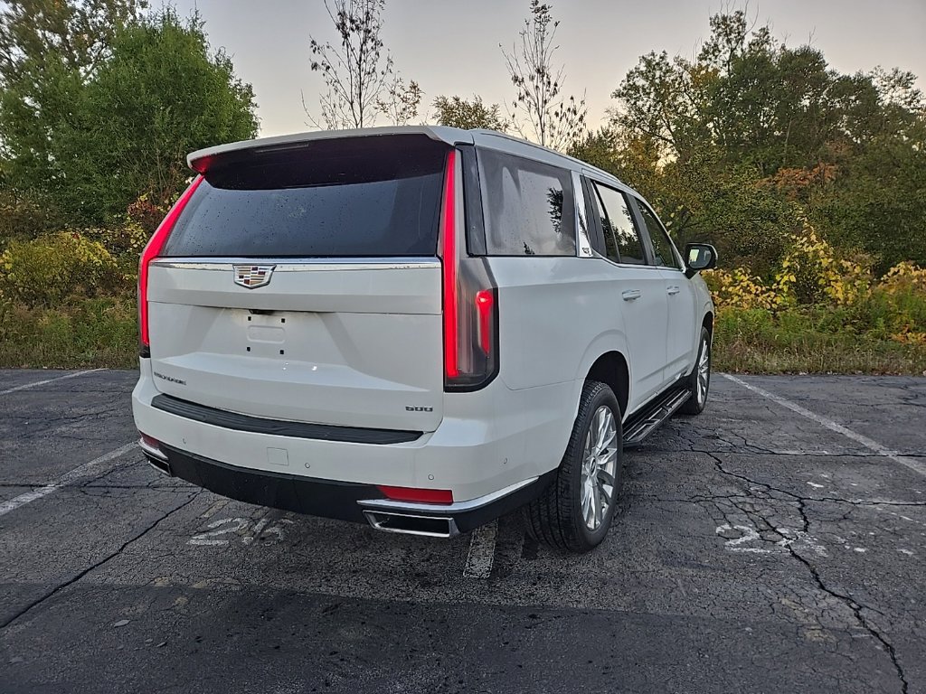 Certified 2024 Cadillac Escalade Premium Luxury w/ LPO, Floor Liner Package AWD/4WD image 7