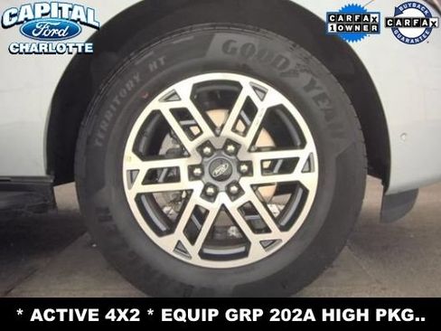 Used 2025 Ford Expedition Active RWD image 10