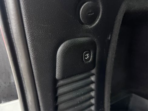 Used 2018 Dodge Durango GT image 18