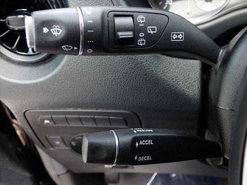Used 2023 Mercedes-Benz Metris Passenger image 16
