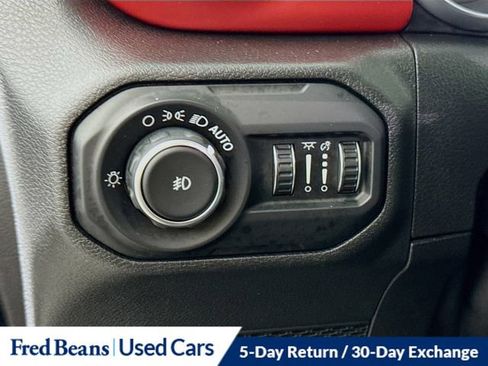 Used 2021 Jeep Wrangler Unlimited Rubicon w/ Dual Top Group image 12