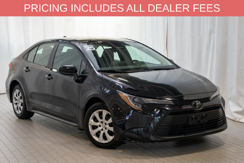 Used 2025 Toyota Corolla LE FWD image 1