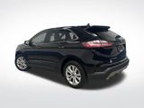 Used 2022 Ford Edge Titanium image 3