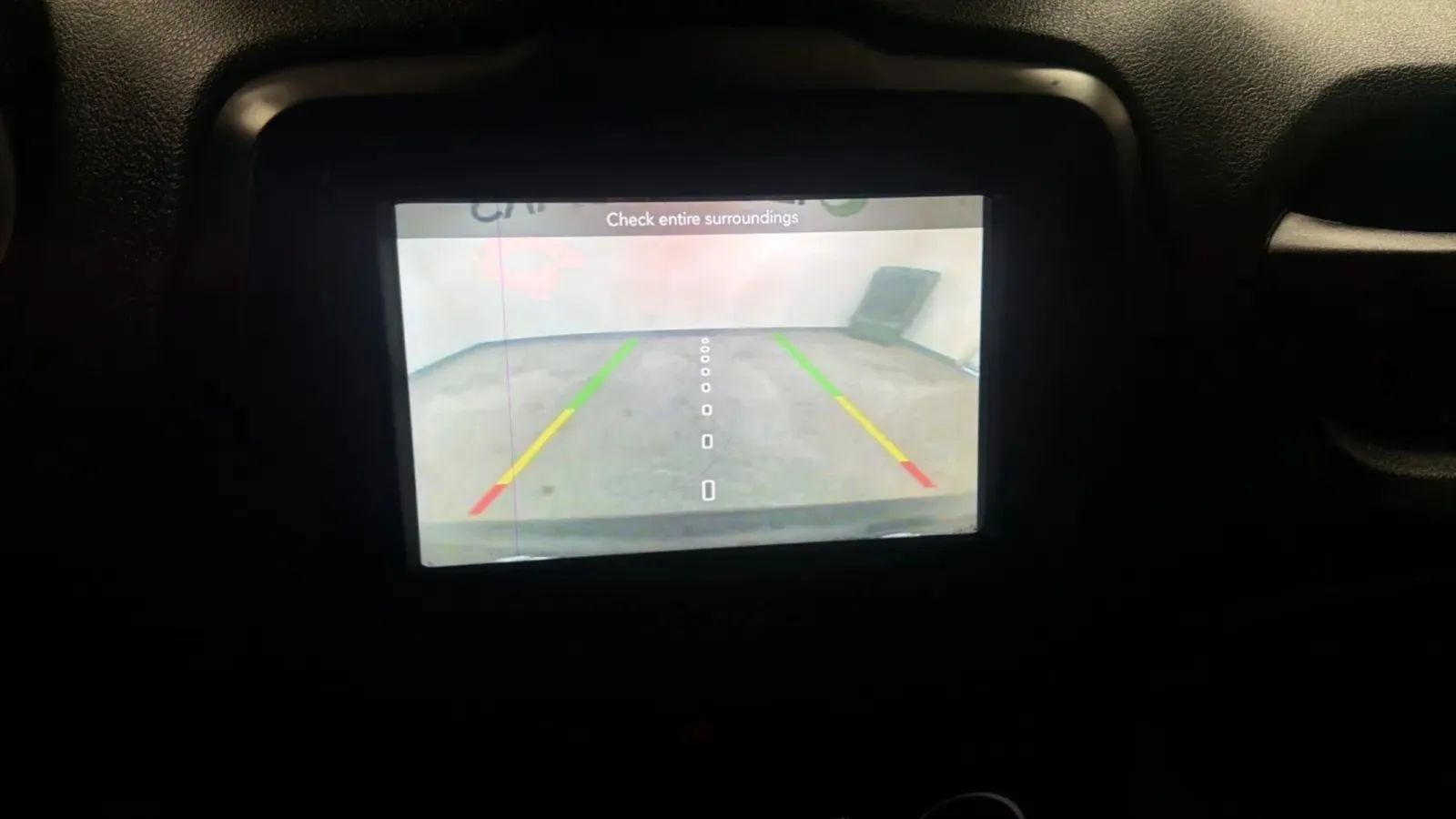 Used 2018 Jeep Renegade Altitude FWD image 15