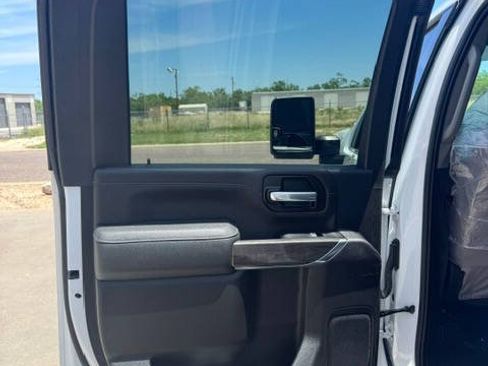 Used 2023 Chevrolet Silverado 2500 LTZ w/ Gooseneck/5TH Wheel Package AWD/4WD image 21