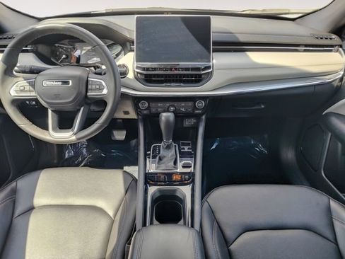 Used 2024 Jeep Compass Limited AWD/4WD image 10