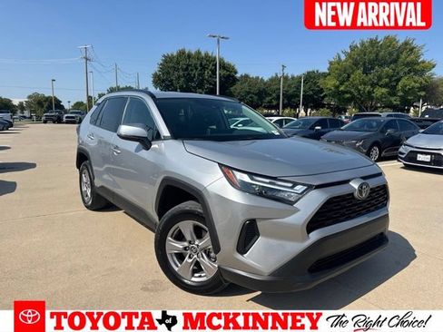Used 2025 Toyota RAV4 XLE w/ Weather Package AWD/4WD image 1