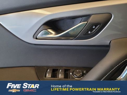 New 2026 Chevrolet Blazer LT w/ Midnight/Sport Edition FWD image 27