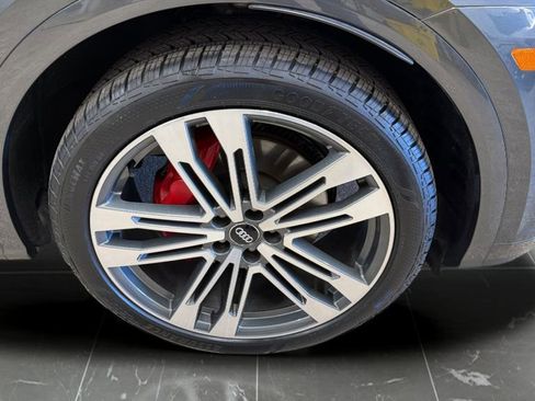 Used 2018 Audi SQ5 Prestige w/ Prestige Package AWD/4WD image 26