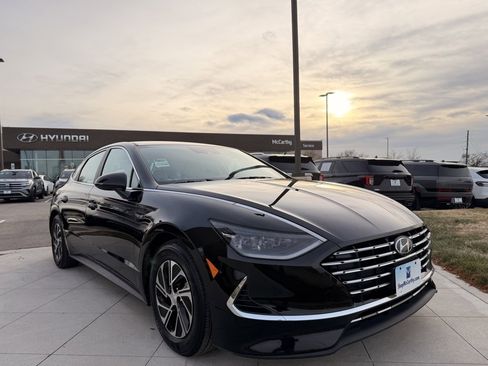 Used 2023 Hyundai Sonata Blue image 7