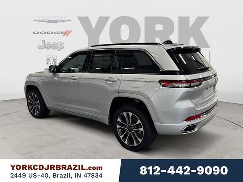 New 2025 Jeep Grand Cherokee Overland w/ Luxury Tech Group IV AWD/4WD image 3