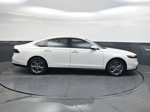 New 2026 Honda Accord EX-L image 3