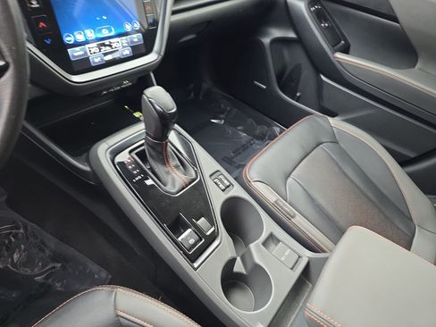 Used 2024 Subaru Crosstrek 2.5i Limited w/ Crosstrek Mirror Package AWD/4WD image 25