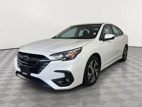 Used 2024 Subaru Legacy Premium AWD/4WD image 3