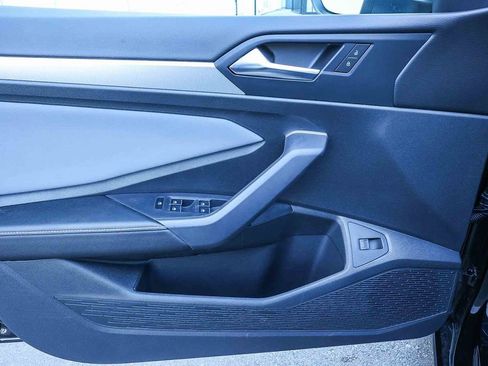 New 2026 Volkswagen Jetta SE image 33