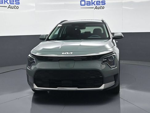 New 2026 Kia Niro Wind w/ Wind Preserve Package FWD image 3