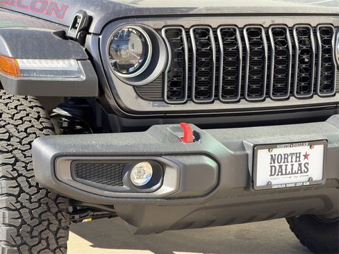 New 2025 Jeep Wrangler Unlimited Rubicon image 7