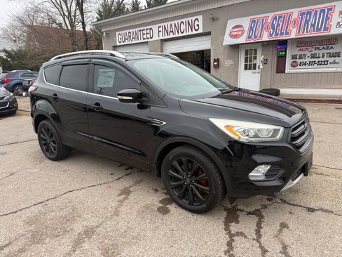 Used 2017 Ford Escape Titanium image 12