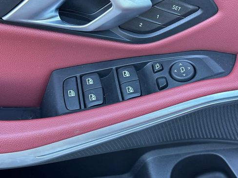 Used 2025 BMW 330i Sedan image 13