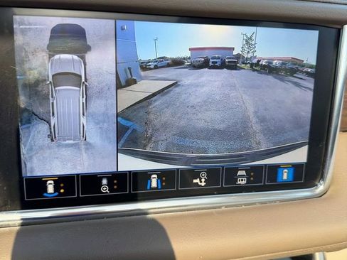Used 2021 GMC Yukon Denali w/ Denali Premium Package RWD image 20