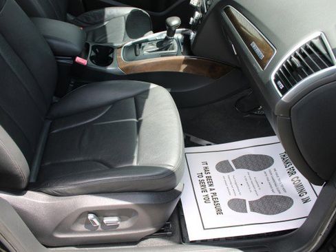 Used 2014 Audi Q5 2.0T Premium w/ Lighting Package AWD/4WD image 10