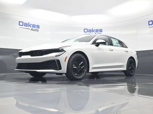 New 2026 Kia K5 LXS FWD image 43