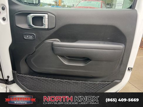 Used 2024 Jeep Wrangler Willys image 27