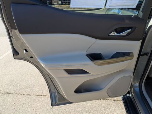 Used 2019 GMC Acadia Denali w/ LPO, Floor Liner Package image 31