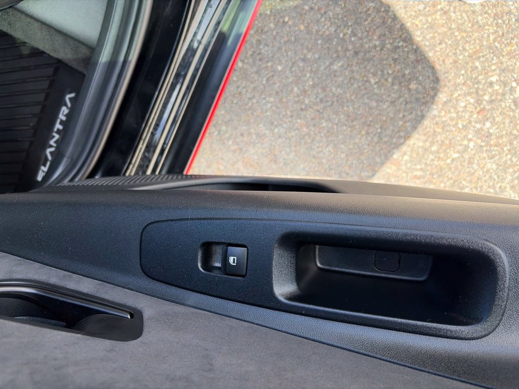 Used 2026 Hyundai Elantra N FWD image 27