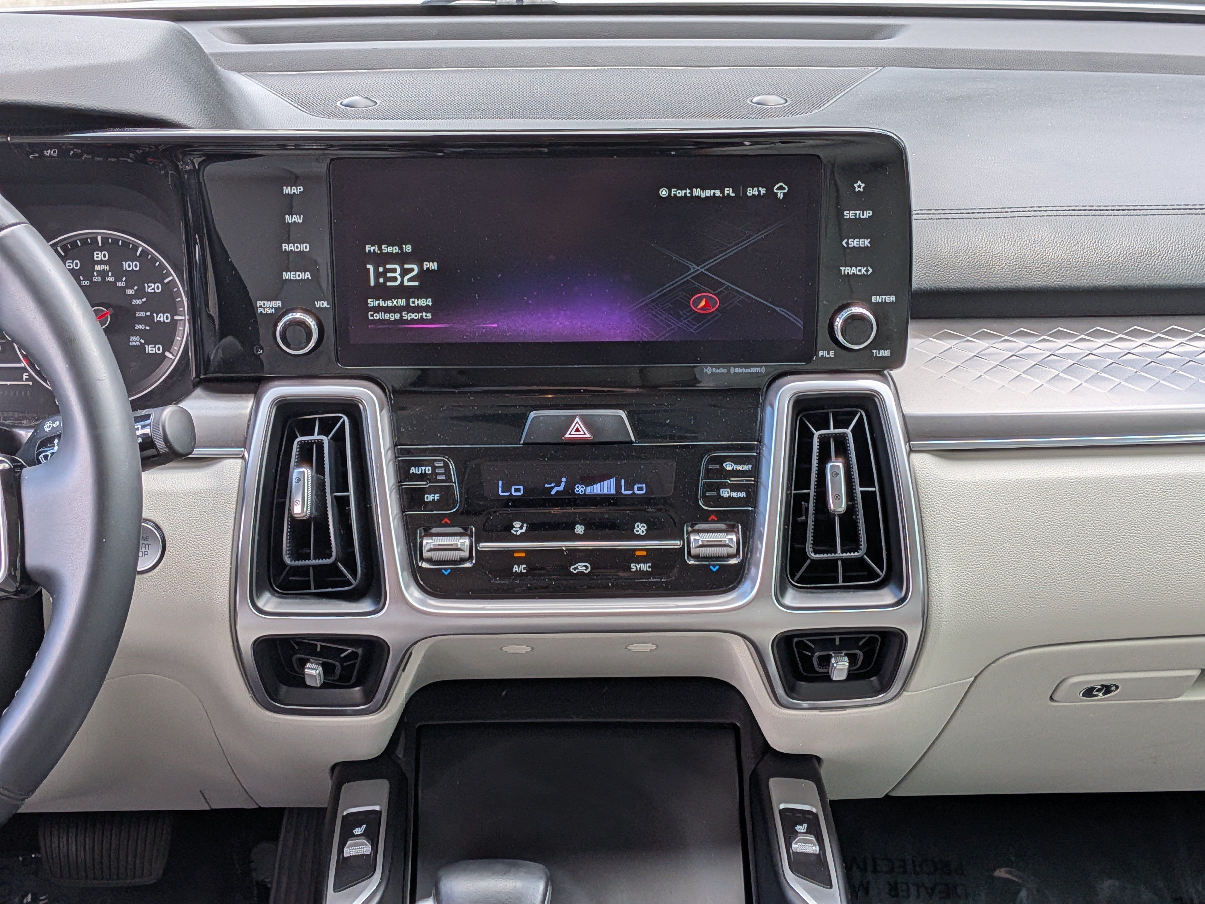 Used 2023 Kia Sorento S FWD image 20